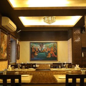 Inside_Govindas